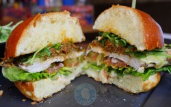 BOB Band of Burgers Camden beef meat chicken food halal review the lion