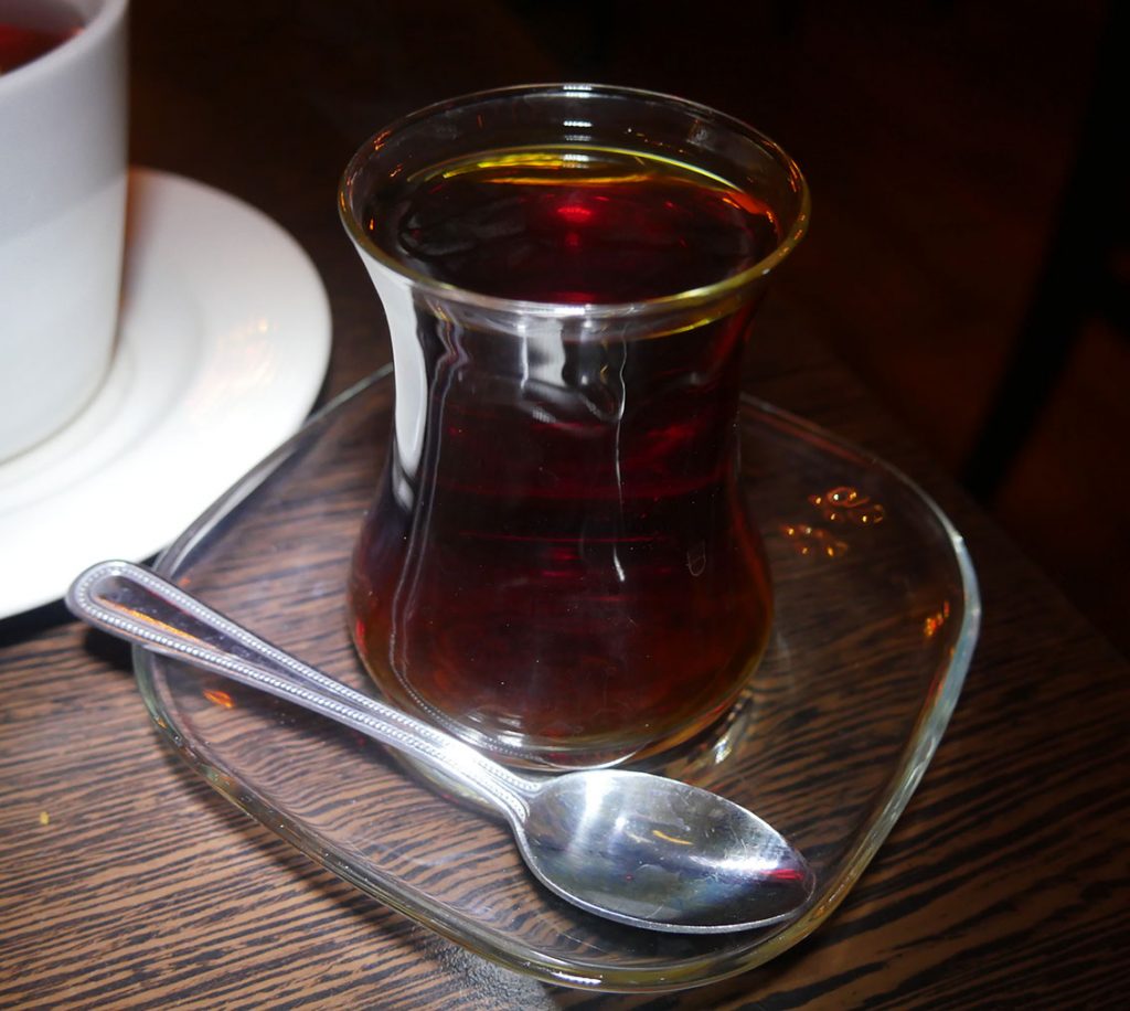 Iskelé Turkish Halal restaurant London Barbican Kebab Apple Tea Coffee